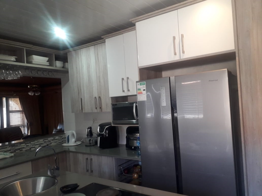 4 Bedroom Property for Sale in Kwadwesi Eastern Cape
